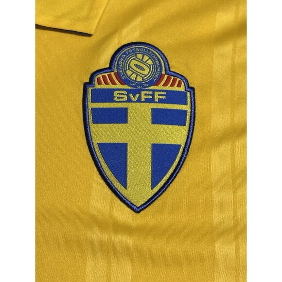 2009 Umbro Sweden Football Jersey Size Medium‎ Soccer Y2K - Picture 4 of 6